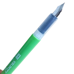 🎒 Perfect for School & Daily Use

This pack of 3 fountain pens is ideal for:

School students
Handwriting practice
Daily writing tasks
Personal notes and journaling